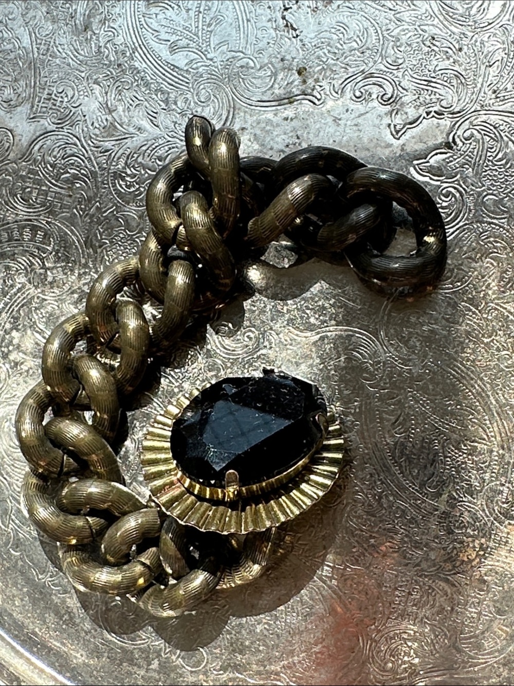 Vintage Metal chain bracelet chunky Style Large Crystal bronze tarnish look